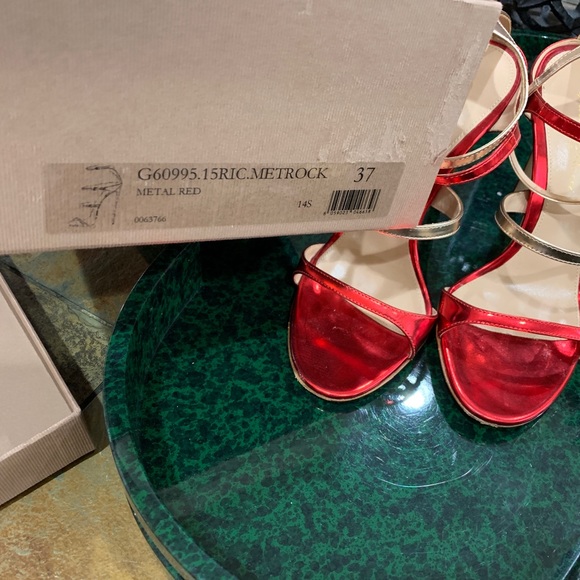 Stunning Gianvito Rossi Carey High Sandals - Picture 3 of 4